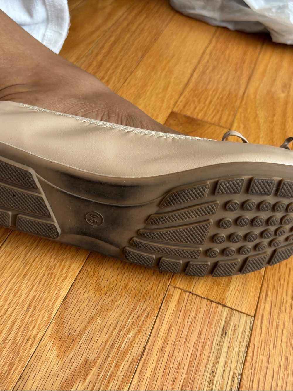 Daily Worn In Flexible Ballet Shoes - Picture 5 of 12